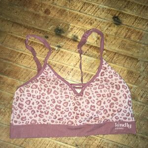 Kindley Yours L mauve cheetah spots sports bra